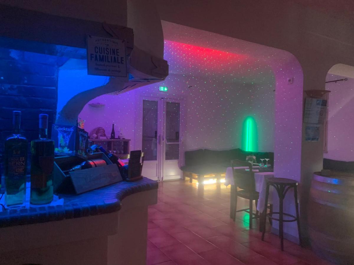 Human Hotel Restaurant Park Villecroze Ngoại thất bức ảnh