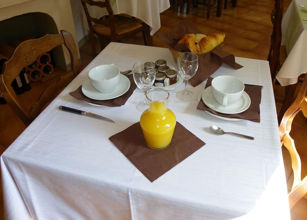 Human Hotel Restaurant Park Villecroze Ngoại thất bức ảnh